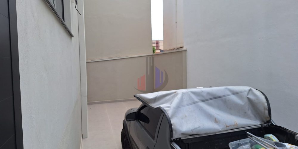 WhatsApp Image 2025-12-04 at 15.39.07 (2)