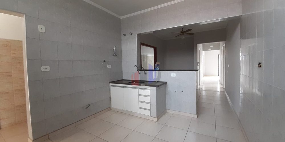 b64475b3-d64c-4df6-9ff4-193b72497c01